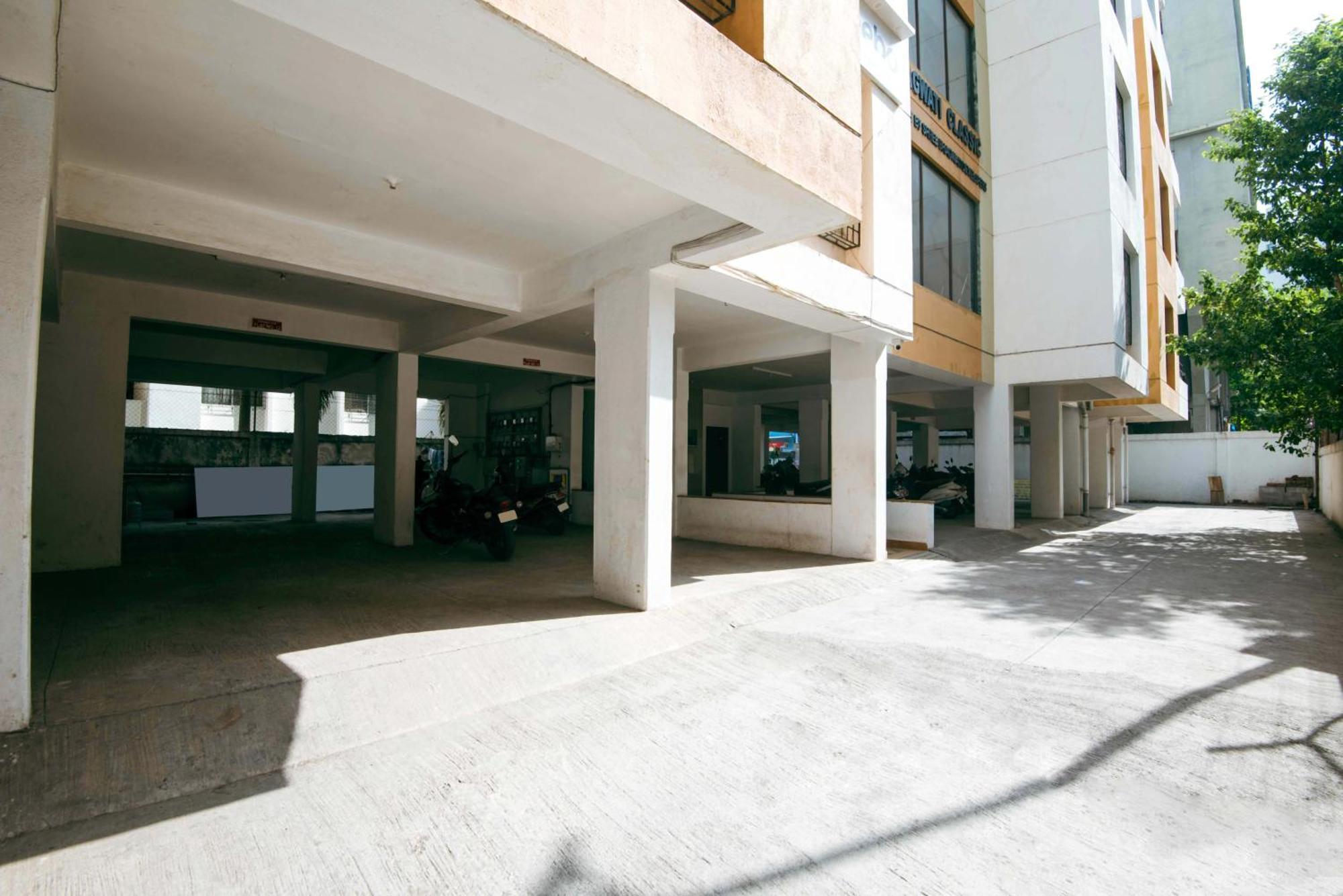 Hotel Treebo Empire Executive Premium, Hinjewadi à Hinjawadi Extérieur photo