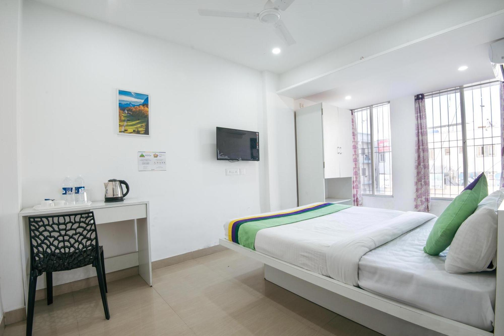 Hotel Treebo Empire Executive Premium, Hinjewadi à Hinjawadi Extérieur photo
