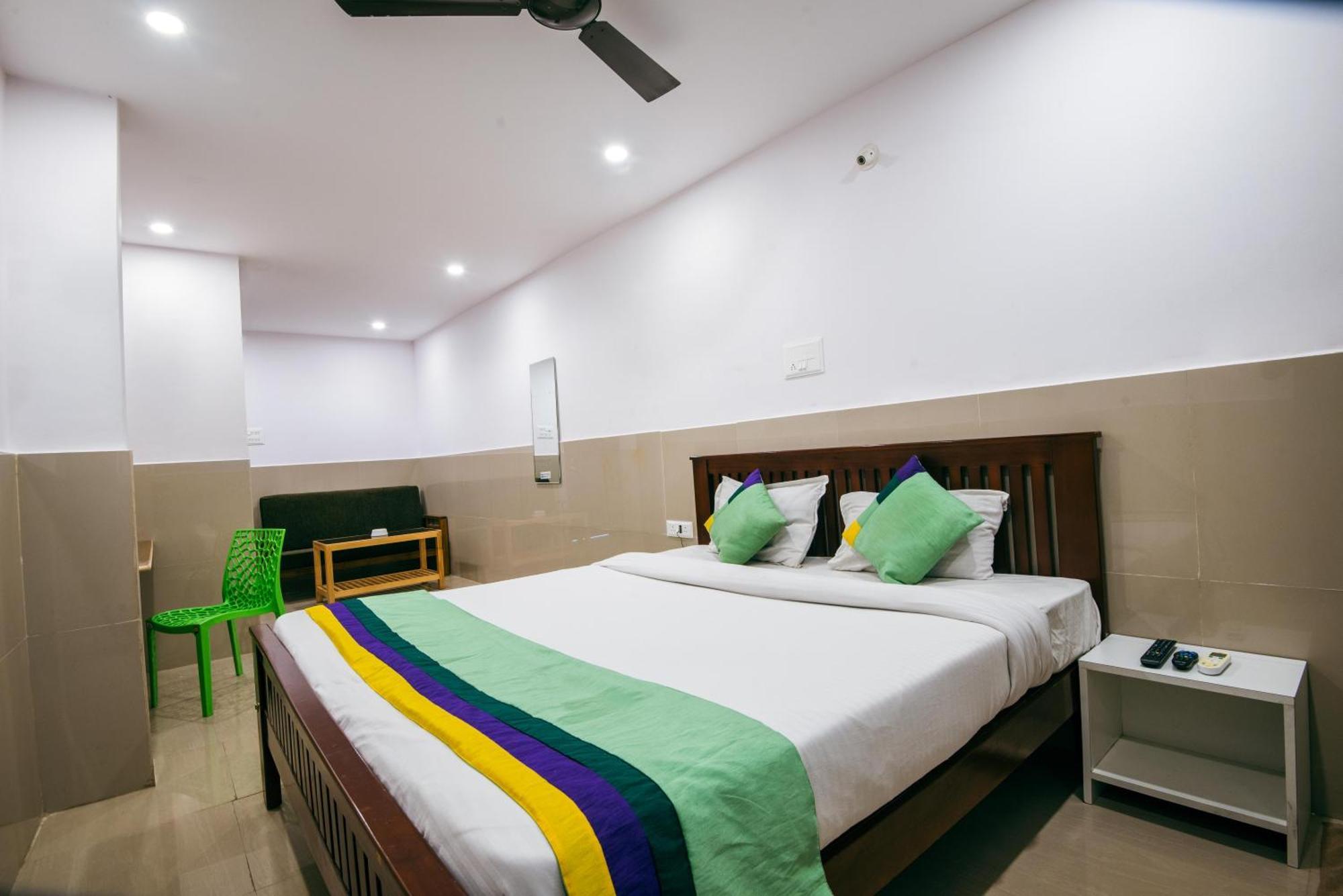 Hotel Treebo Empire Executive Premium, Hinjewadi à Hinjawadi Extérieur photo