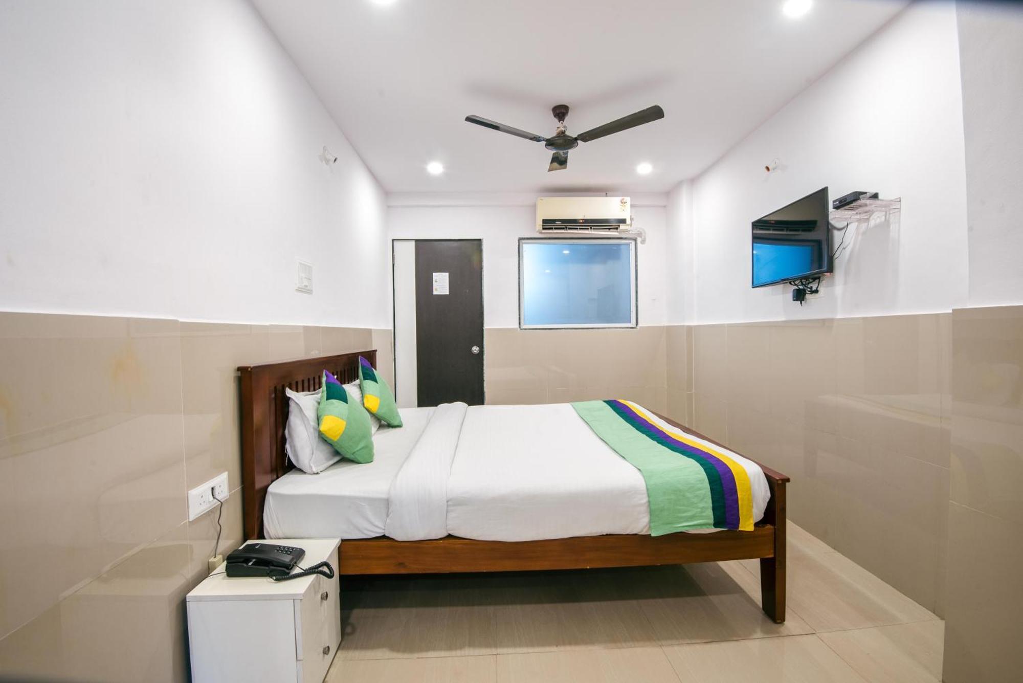 Hotel Treebo Empire Executive Premium, Hinjewadi à Hinjawadi Extérieur photo