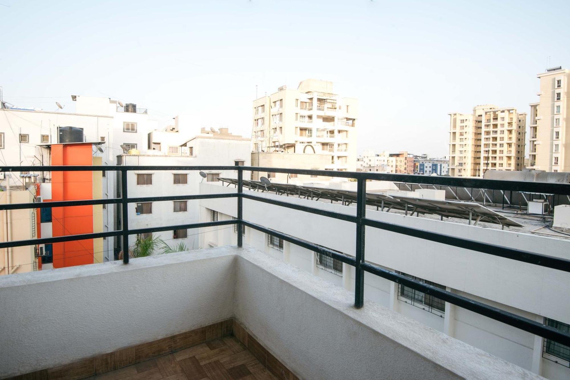 Hotel Treebo Empire Executive Premium, Hinjewadi à Hinjawadi Extérieur photo